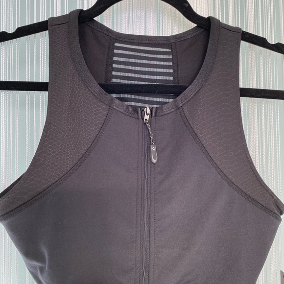 Black Sheer Activewear Zipper Sports Bra Top NWT Size M - Picture 3 of 17